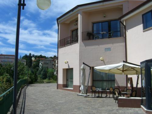 Hotel Ambasciatori Calitri Екстер'єр фото